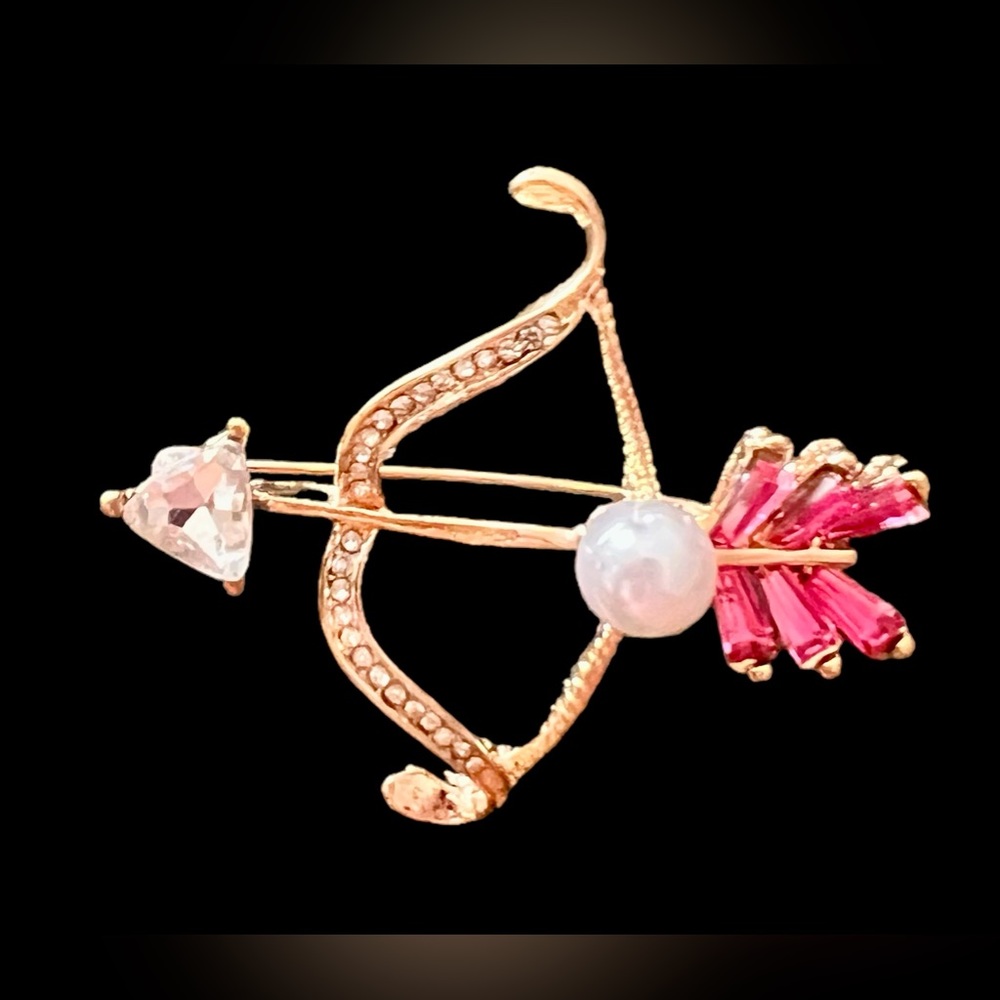 Cupids Love Arrow Brooch pin NWT